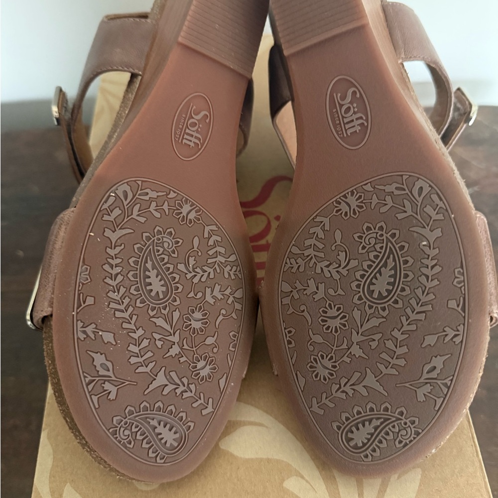 Verdi Comfort Buckle Wedge Sandal Beta Grey 8.5M NEW in box - Picture 4 of 7